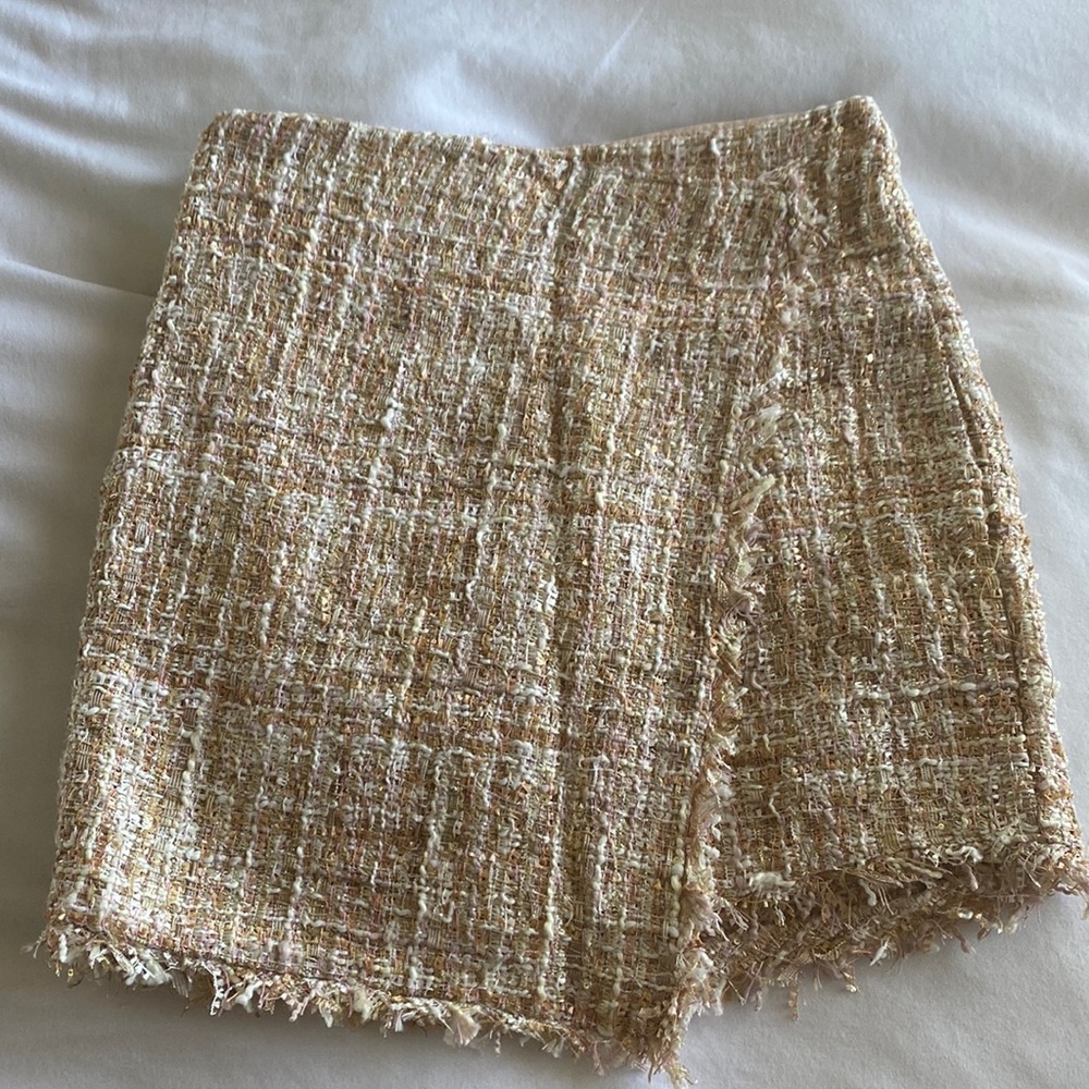 Asymmetrical Hem Tweed Skirt